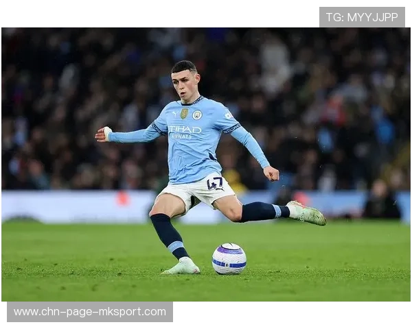 福登有望在未来比赛中承担更多组织职责，福登的踢法像谁